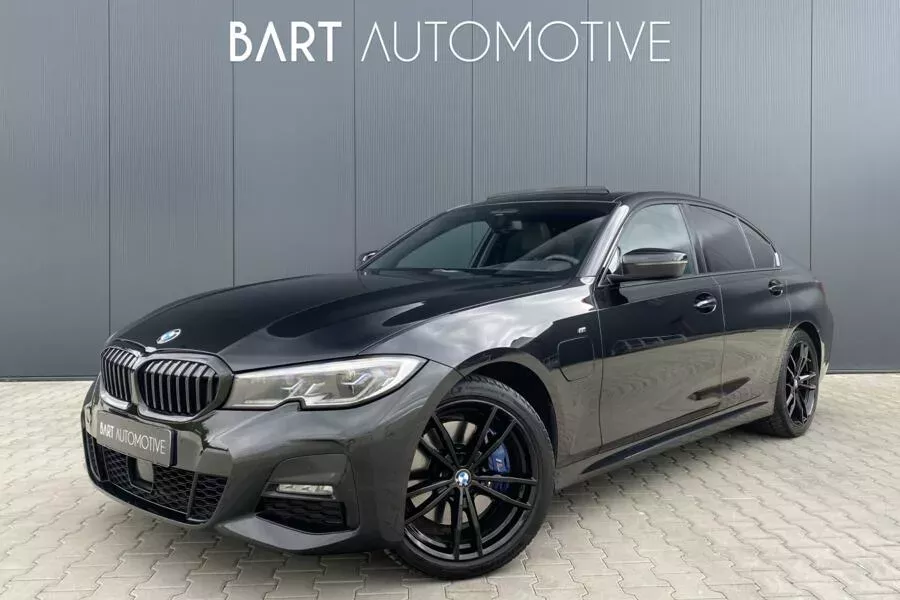 09-05-2025 BMW 3-serie 330e M Sport High Executive